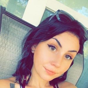 Meet your Posher, Briana